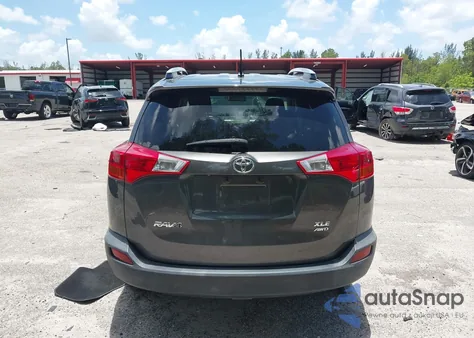 2013 Toyota Rav4 Xle z USA, uszkodzony, nr VIN JTMRFREV6DD044484